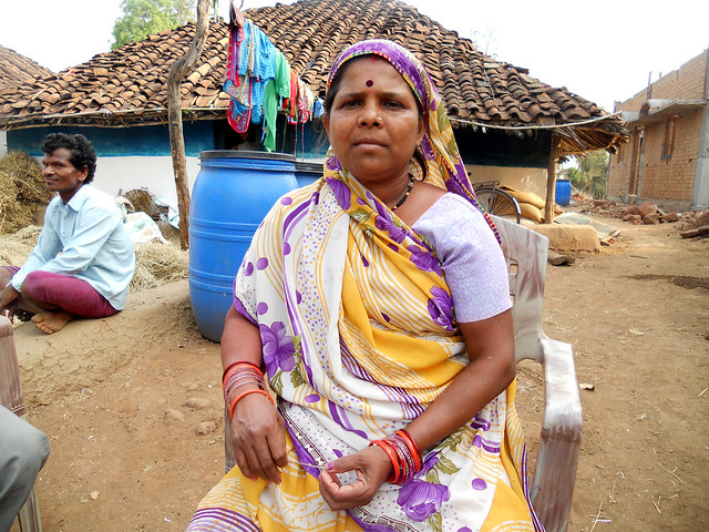 हीरापुर की आँगनबाड़ी कार्यकर्ता इमरती देवी