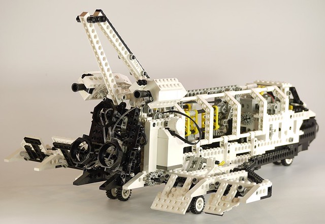 LEGO Space Shuttle - Sometimes your passion for LEGO your work colleagues pays off review Brickset
