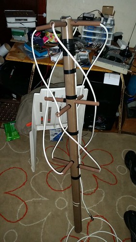 Quadrifiliar Helix Antenna for 137MHz