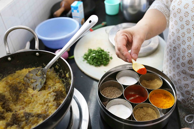 Julia Child in Delhi – Radhika Singh Makes Vegetarian Corn Keema, Janak Puri