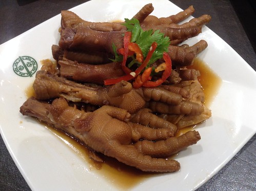 Braised Chicken Feet with Abalone Sauce