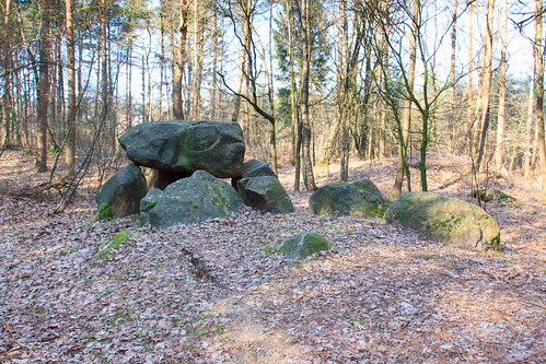 germany deutschland duitsland dolmen hunebed niedersachsen tumulus grossteingrab lindernoldenburg