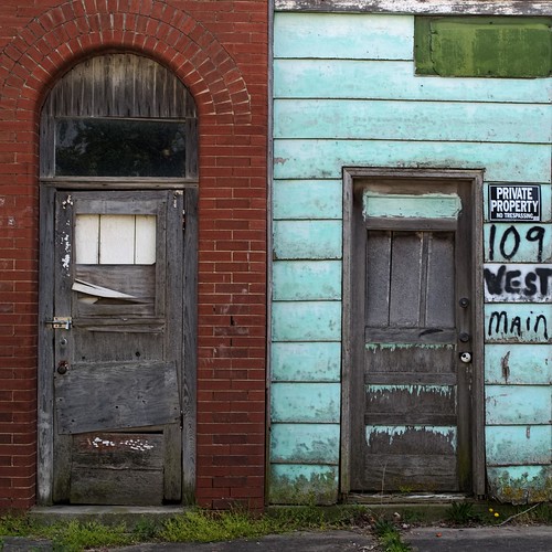 old abandoned empty vacant kansas derelict businessdistrict tyro
