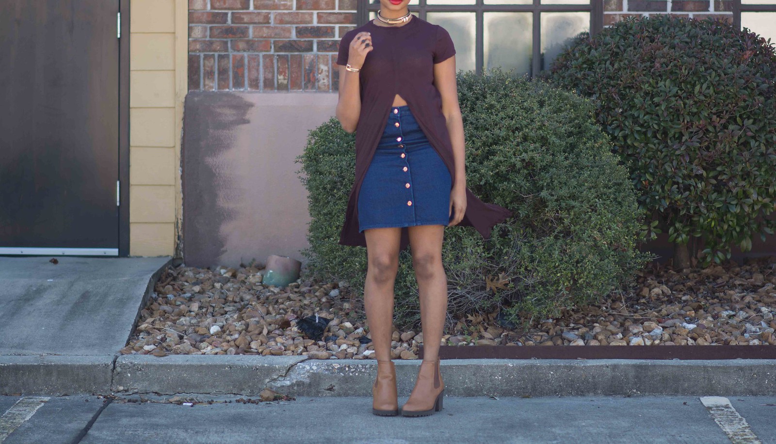 how to style a button front skirt