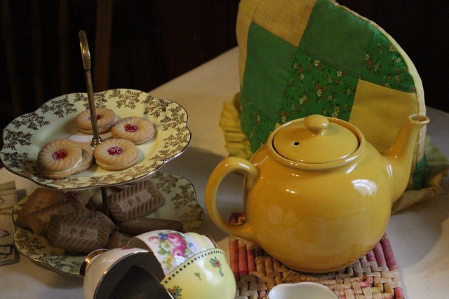 Tea and Cookies with Bill Richardson at Roedde House Museum