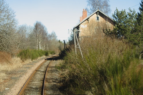 france building station track trains disused railways sncf feyt lostlines lignedebourgesàmiécaze