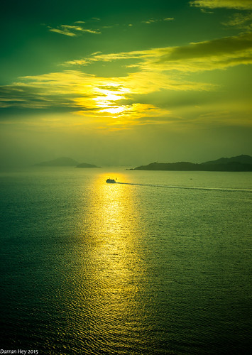 colour ferry sunrise hongkong boat