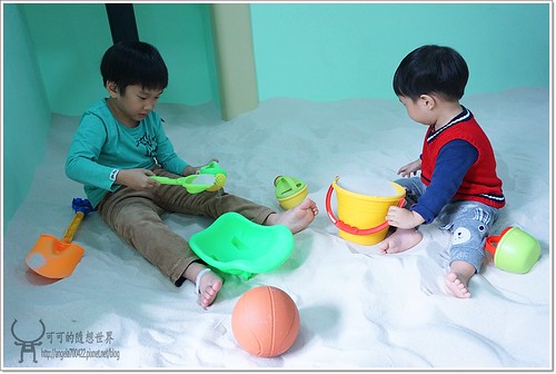 高雄鳳山文山特區「童樂島親子餐廳」－獨立遊戲空間+細緻沙