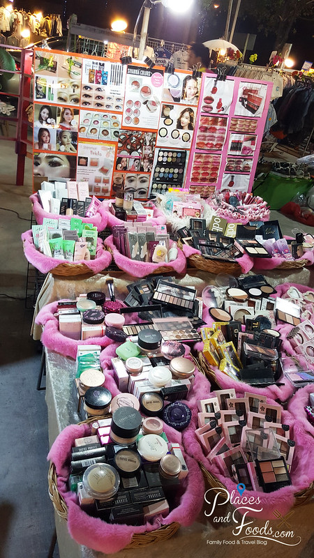 hua muum night market cosmetics