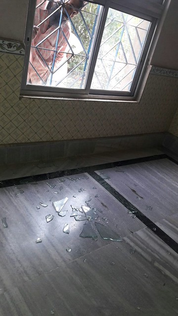 alleged_police_entered-in_mosque_borken_window_glass_in_illumbazar