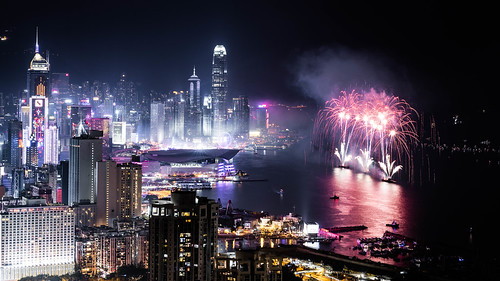 icc central cny keithmulcahy causewaybay sunset victoriaharbour chinesenewyear hongkong sky cityscape cwb jardineslookout fireworks canon5dsr blackcygnusphotography