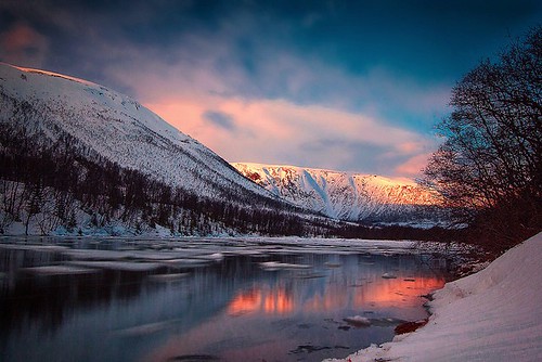 sunset sun norway sunrise river norge northern norvege tromso troms straumsbukta