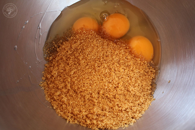 Bizcocho de naranja, almendras y aove www.cocicinandoentreolivos.com (8)