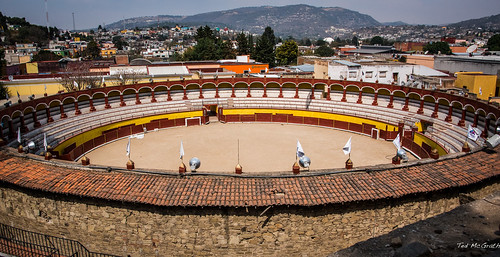 mexico arches flags ring seats cropped seating vignetting oval bullring tiers tlaxcala 2016 tedmcgrath jorgeaguilar tedsphotos tieredseating tedsphotosmexico jorgeaguilar“elranchero”bullring jorgeaguilar“elranchero”bullringtlaxcala tlaxcalabullring jorgeaguilarbullring tlaxcalatlaxcala
