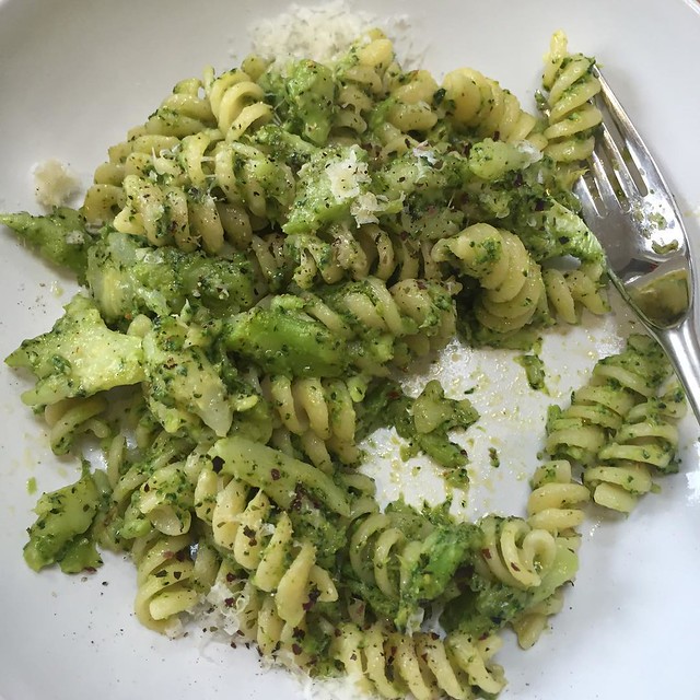 Starting as I mean to go on with @rachelaliceroddy 's broccoli pasta. Lick-the-bowl-clean good.