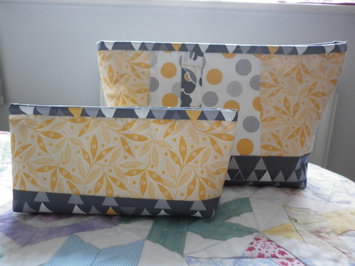 Two Lola pouches for Mam
