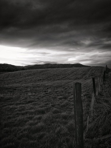 blackandwhite bw landscape fences fenced fenceline sutherlinoregon fordspond