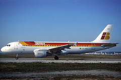 Iberia A320-214 EC-HDT BCN 22/01/2000