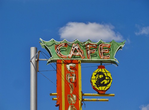 newmexico sign restaurant cafe neon roadtrip neonsign carlsbad fadingamerica cafechinalantern