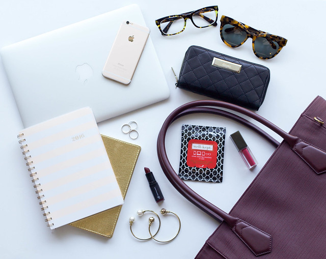 The Ultimate Guide to Work Bags + A Giveaway