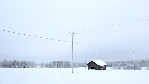 winter snow barn finland rovaniemi include p1060342small