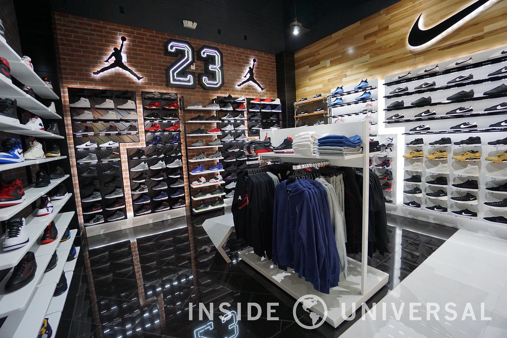 CityWalk’s Shoe Palace is now open!