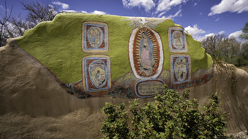 santacruz newmexico art wall painting mexico religious sony voigtlander 15mm virginofguadalupe espanola heliar a7r2 neustrasenoradeguadalupe