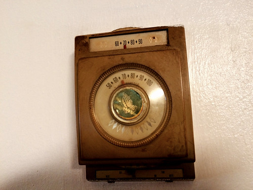 Thermostat at Uncle Kenny's (January 14 2015)
