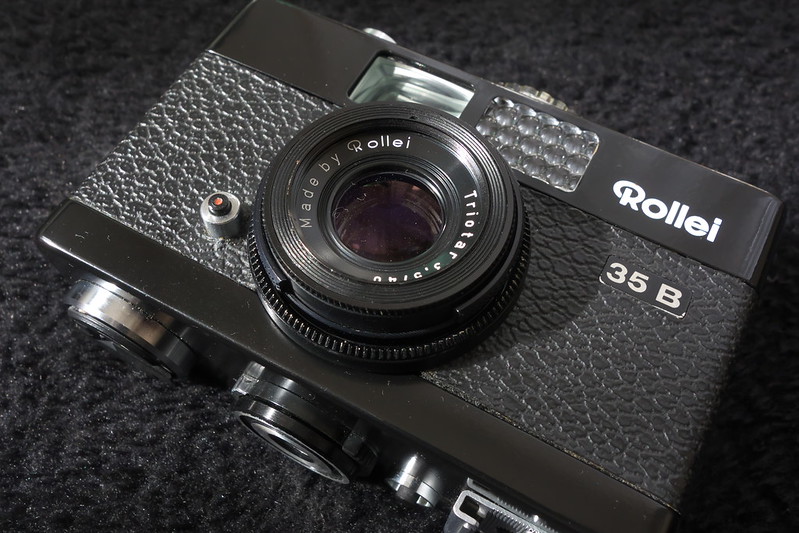 【フィルムカメラ】はじめまして、Rollei 35B サヨナラ、Rollei 35B（西新宿で撮影したモノクロ写真も公開） - とくとみぶろぐ
