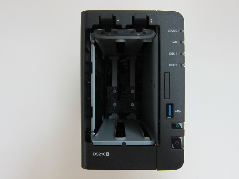 Synology DiskStation DS216+ - Front Open