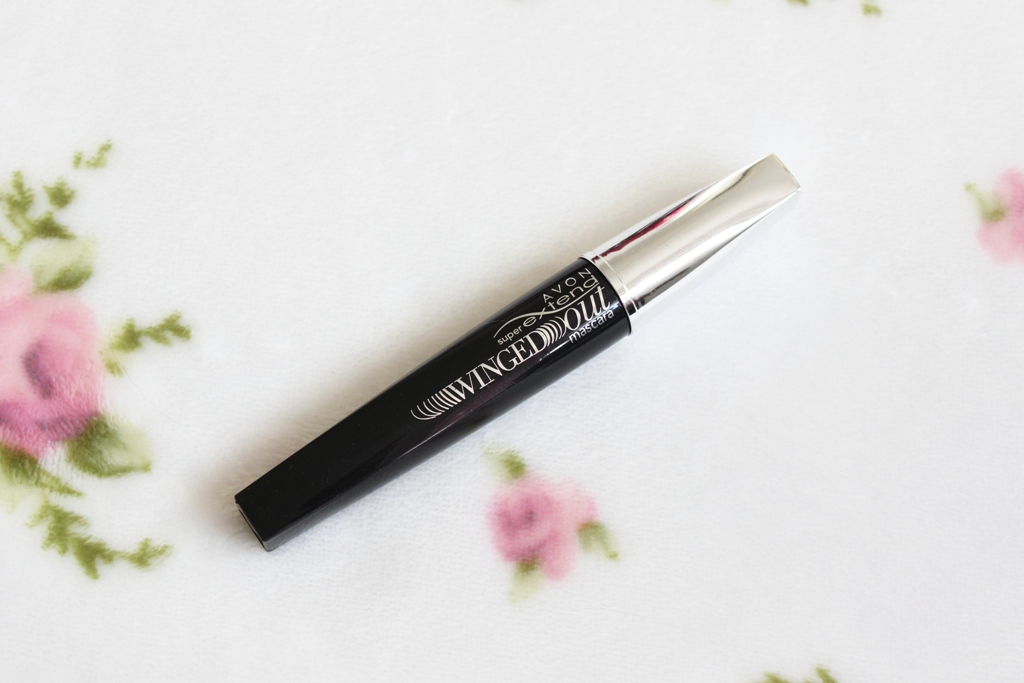 Avon SuperExtend Winged Out Mascara (1)