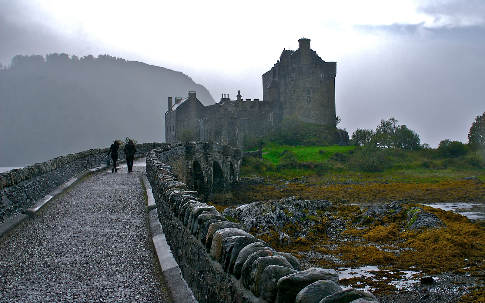 Eilean Donan Castle Causeway. Credit Bruce MacRae