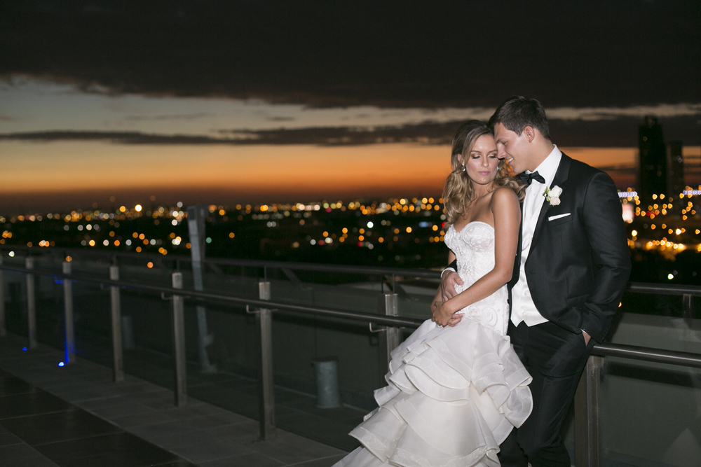 Timeless ,elegant & classic with a touch of glamour Wedding in Melbourne | Photo by Blumenthal Photography. | I take you - UK wedding blog #elegantwedding