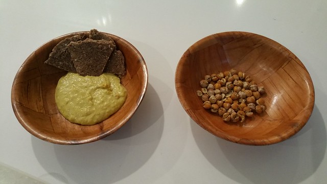 2016-Mar-11 Commodity Juicery - new menu items - raw naan and curry hummus, dehydrated chickpeas