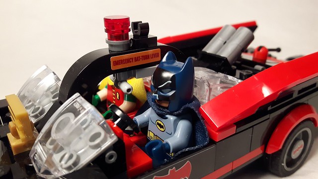 LEGO Batcave MOC  Lego batmobile, Lego batman, Lego creative