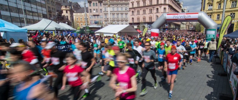 Brněnský půlmaraton se poběží v novém, nedělním termínu