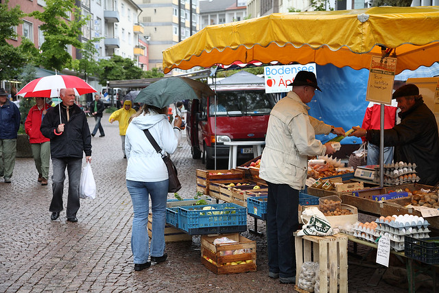 Market in the wet