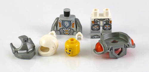 LEGO Nexo Knights 70316 Jestro's Evil Mobile figures01