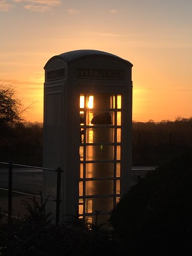winter sunrise january phonebox eastyorkshire 2016 skidby