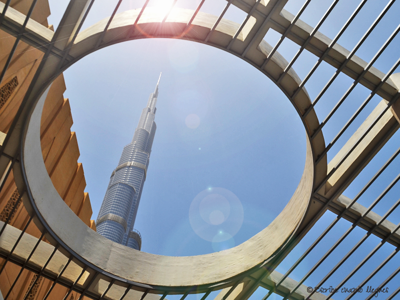 Los 828 metros de altura que mide el Burj Khalifa, lo convierten en el edificio más alto del mundo