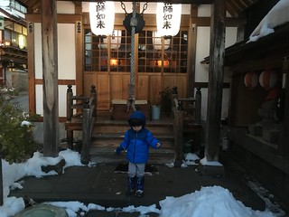 A small shrine in Yudanaka