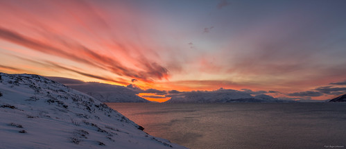 panorama norway 50mm golden norge amazing nikon flames panoramic hour stunning alta nikkor northern nord finnmark d610 altafjord altafjorden