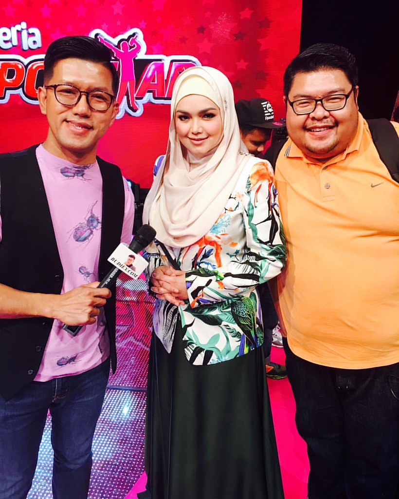 Selesai Menemubual Dato' Siti Nurhaliza Juri Tetap Ceria Popstar. Nantikan Di Youtube Channel Budiey.com: Www.youtube.com/Budiey27