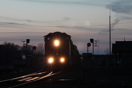 sunset oregon illinois twilight trains searchlight signal bnsf c449w