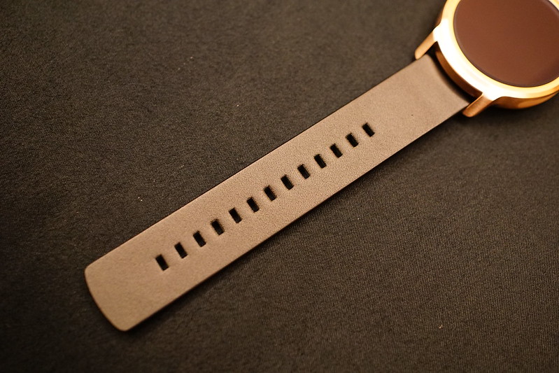 Ticwatch 黑曜金 傳統手錶型智慧錶開箱分享