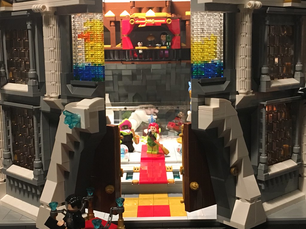 LEGO Iceberg Lounge: Front Opening