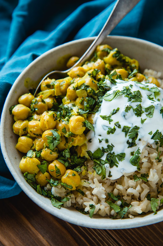Vegetarian Chickpea Curry with Tangy Mint Yogurt Sauce