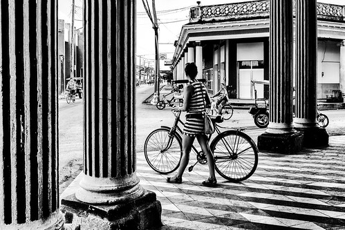 street girl bike lady stripes cuba moron