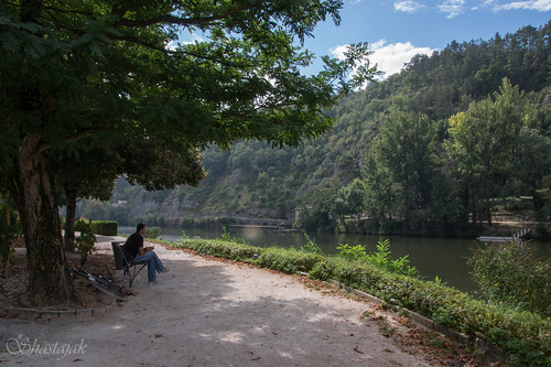 bicycle river bench lot cahors southwestfrance