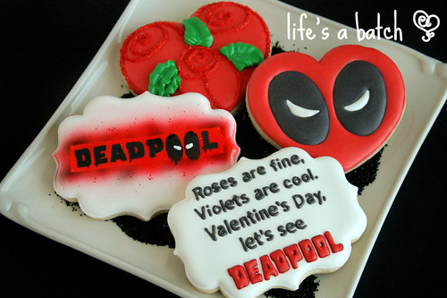 Deadpool Valentine cookies.